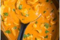 Creamy Tomato Tortellini Crockpot Soup