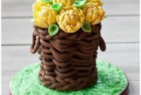 Floral Basketweave Cake