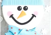 Easy Snowman Cake with Frosting and Fondant