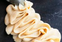 Easy 4-Ingredient Maple Frosting