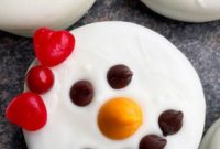 Festive Oreo Snowmen