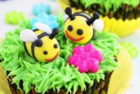 Bumblebee or Honey Bee Cupcakes