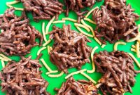 Easy No-Bake Chocolate Haystacks