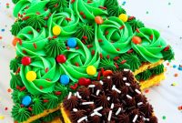 Easy Christmas Tree Cake
