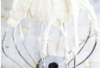 The Best Stable Cream Cheese Frosting