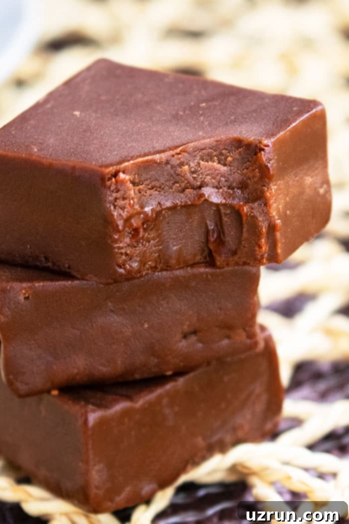 Easy Chocolate Fudge Recipe