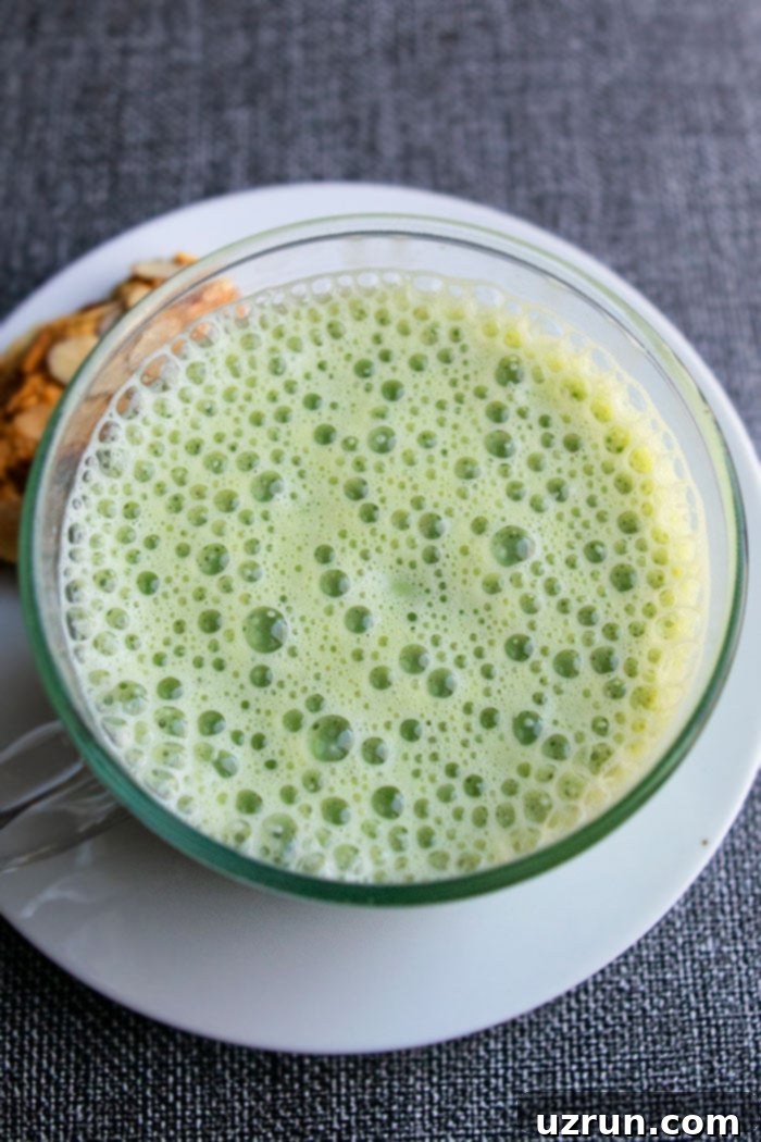 Matcha Latte 3 Easy Green Tea Latte