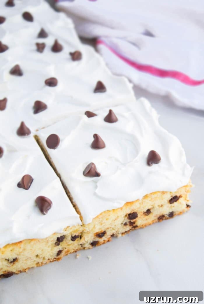 Easy Banana Sheet Cake Recipe with Cream Cheese Frosting