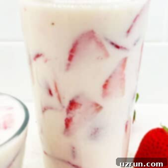 Mexican Strawberry Cream Delight 4 Easy Homemade Fresas Con Crema (Mexican Strawberries and Cream) in Glass Cup