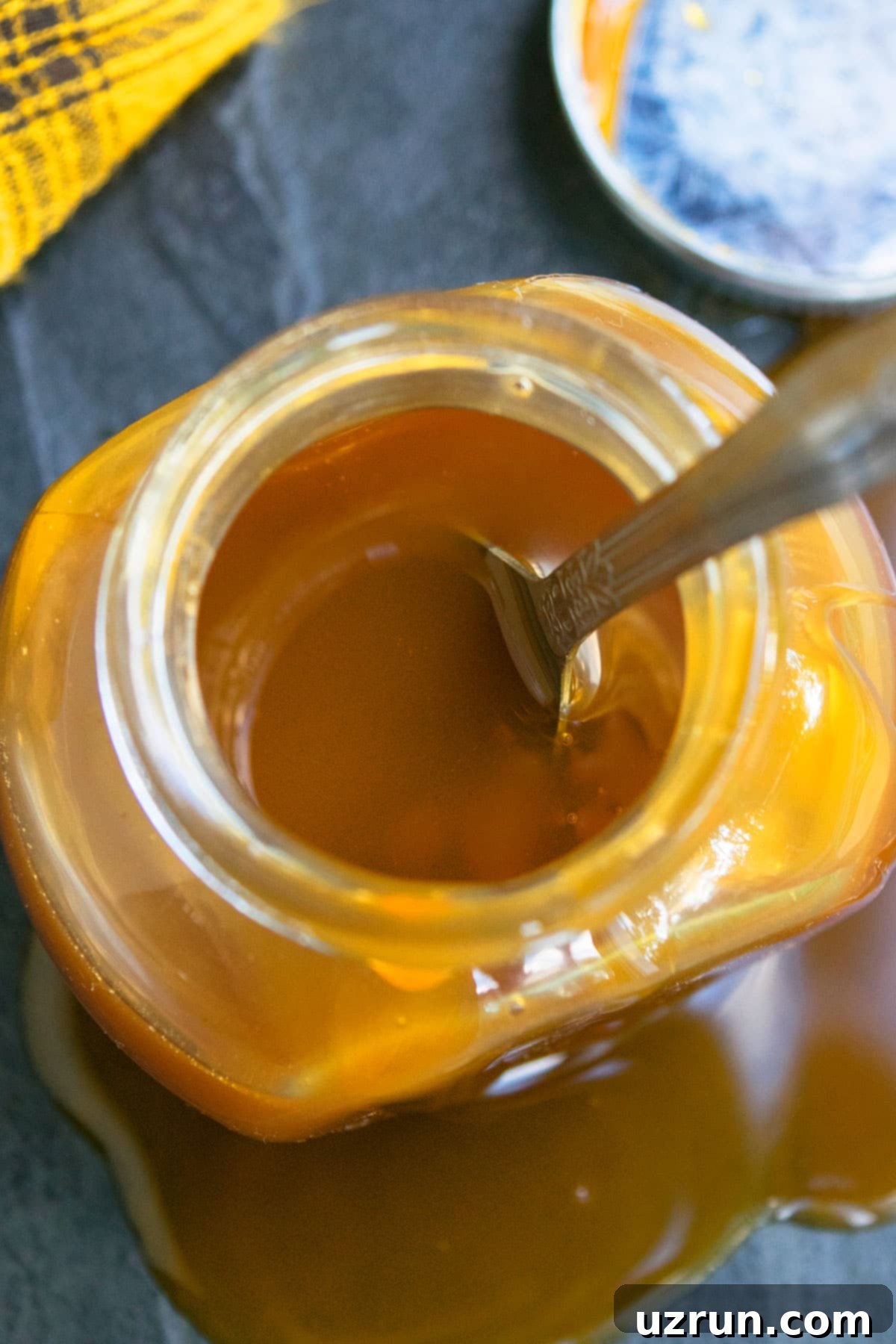 Easy Homemade Food Gifts for Christmas 15 Homemade Caramel Sauce in Glass Jar Gift.