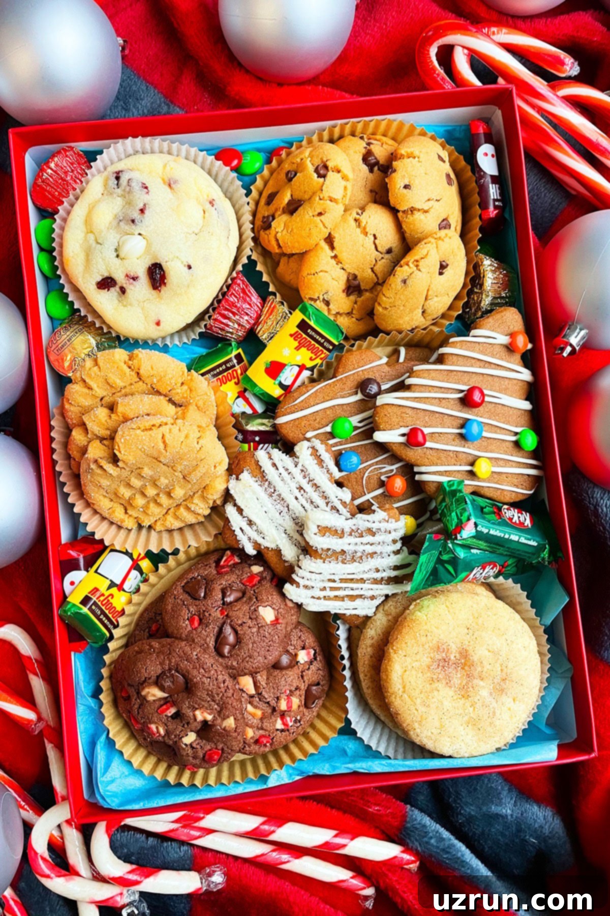 Easy Homemade Food Gifts for Christmas 17 Homemade Christmas Cookie Box on Festive Background With Ornaments.