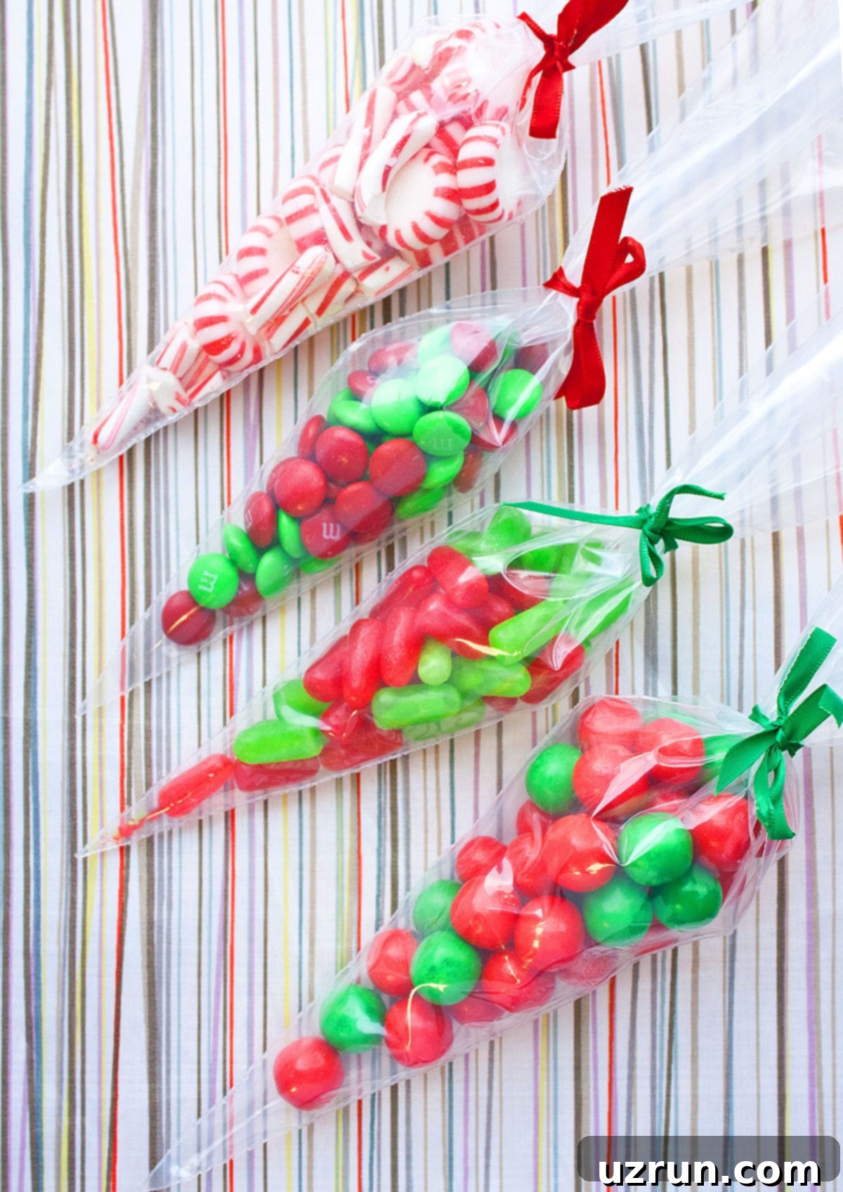 Easy Homemade Food Gifts for Christmas 23 Homemade Candy Cones Wrapped in Bow.