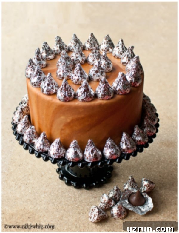 How to Marble Fondant, step-by-step guide for elegant cake decoration